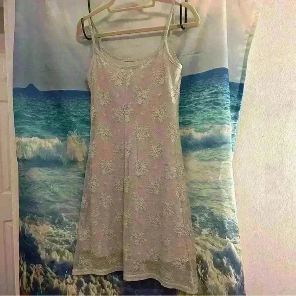 Lace Topper Brand Off-White Light Gray Floral Short Dress - Picture 7 of 10